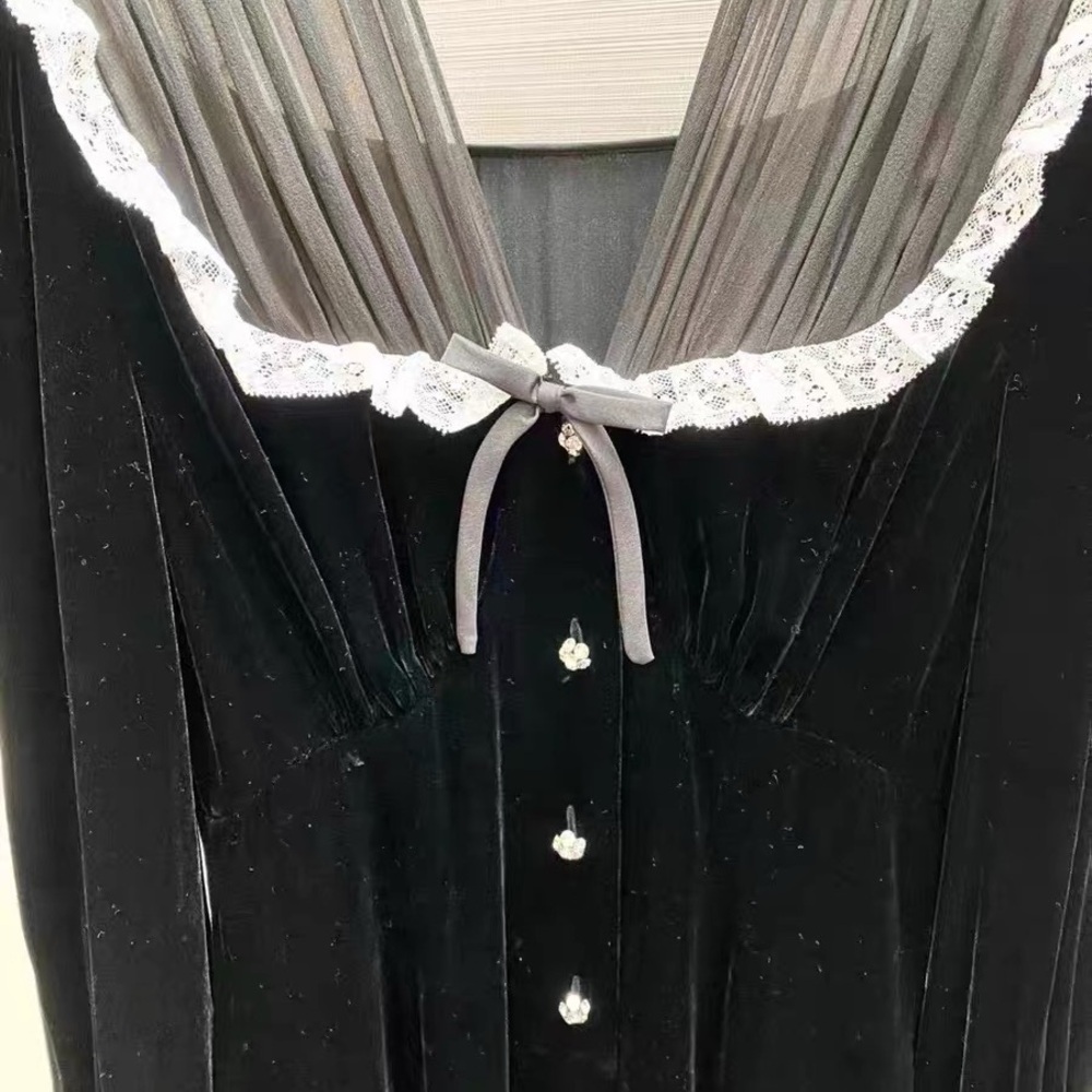 š©steal Authentic miumiu Black and White Lace Detail Dress - Picture 2 of 7
